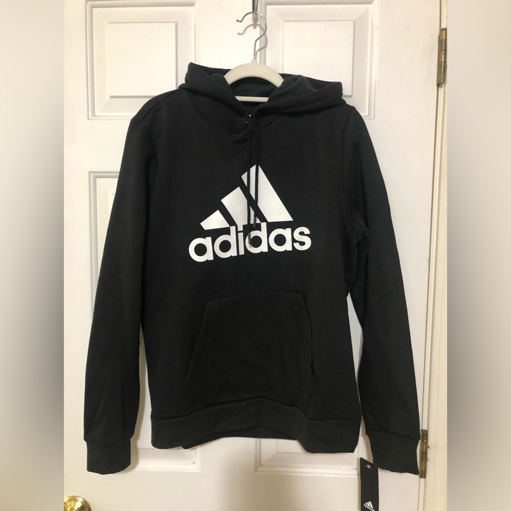 Men’s Adidas hoodie size Medium“NWT”